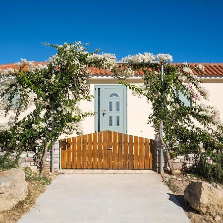 Seafront Studio With Direct Beach Access Koróni Exterior foto